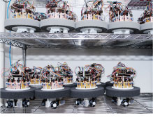単細胞生物の動きを分析各所が情報処理能力を持つロボット