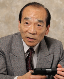 岩澤 辰男 氏