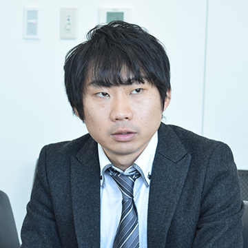 鏑木 智也 氏