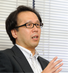 多賀 健二 氏