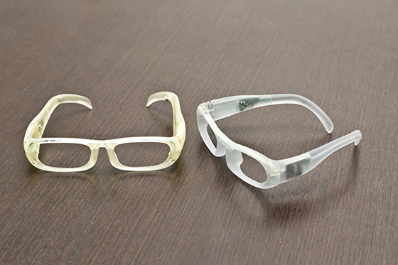 インクジェット方式で制作したメガネ型補聴器
