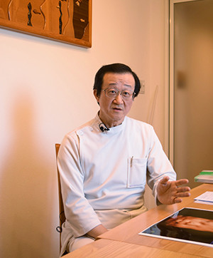 西川 正博 氏