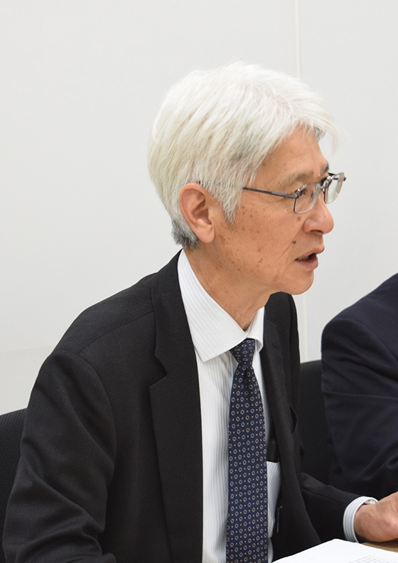 井手 一誠 氏