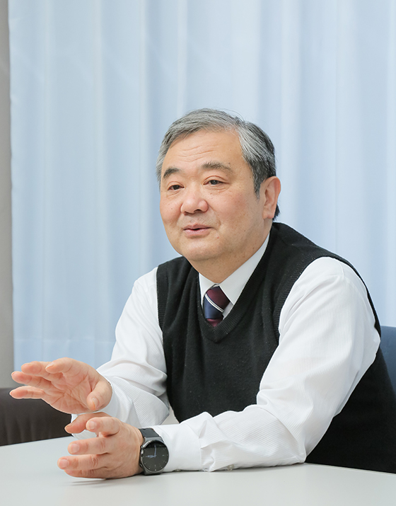 金野 雅章 氏