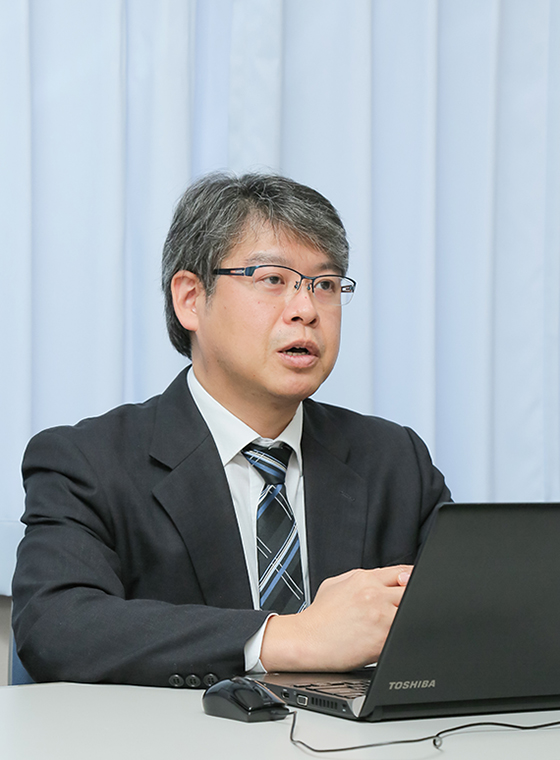 齊藤 克英 氏