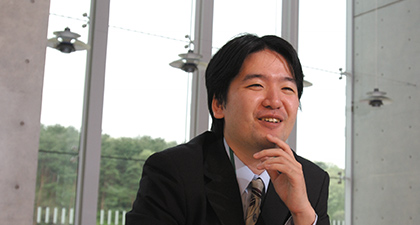 早稲田大学